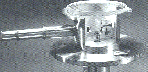 Die Messapparatur von Rutherford, mit angeflanschtem Mikroskop