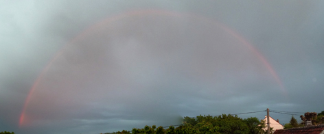 roter Regenbogen