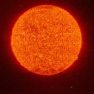 Die Sonnenoberflche, betrachtet durch einen starken Filter